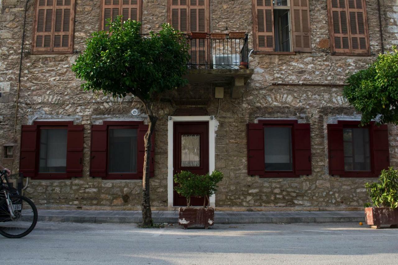 Traditional House Of 1898 In The Heart Of Old Town Of Návplio Kültér fotó